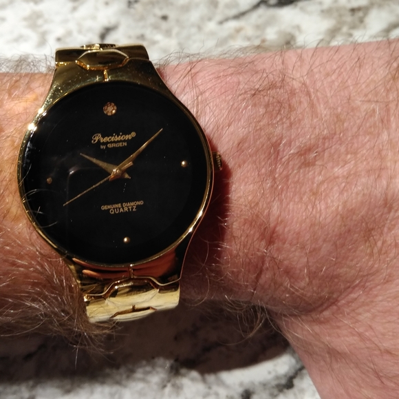 Precision by Gruen Gold Toned Diamond QuartzWatch. - Picture 4 of 7